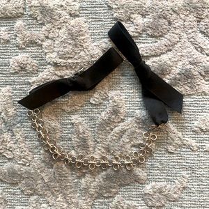 Choker with black bows